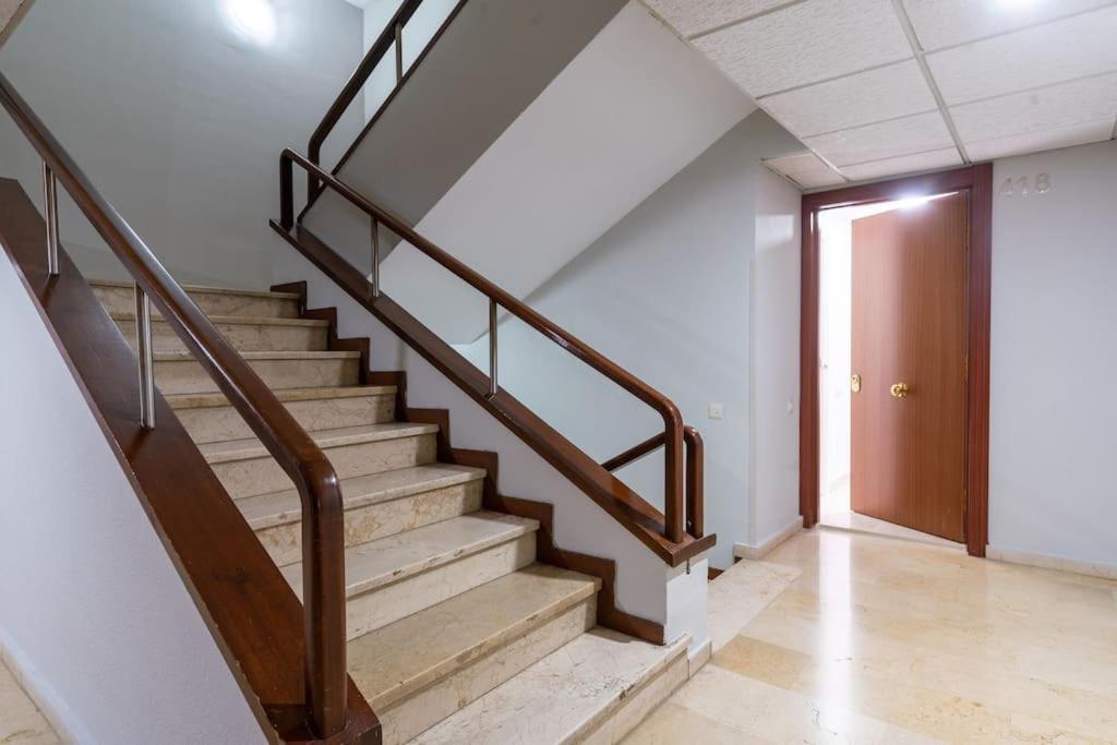 Estudio En Resitur By Thegoodtourist Sevilla Bagian luar foto