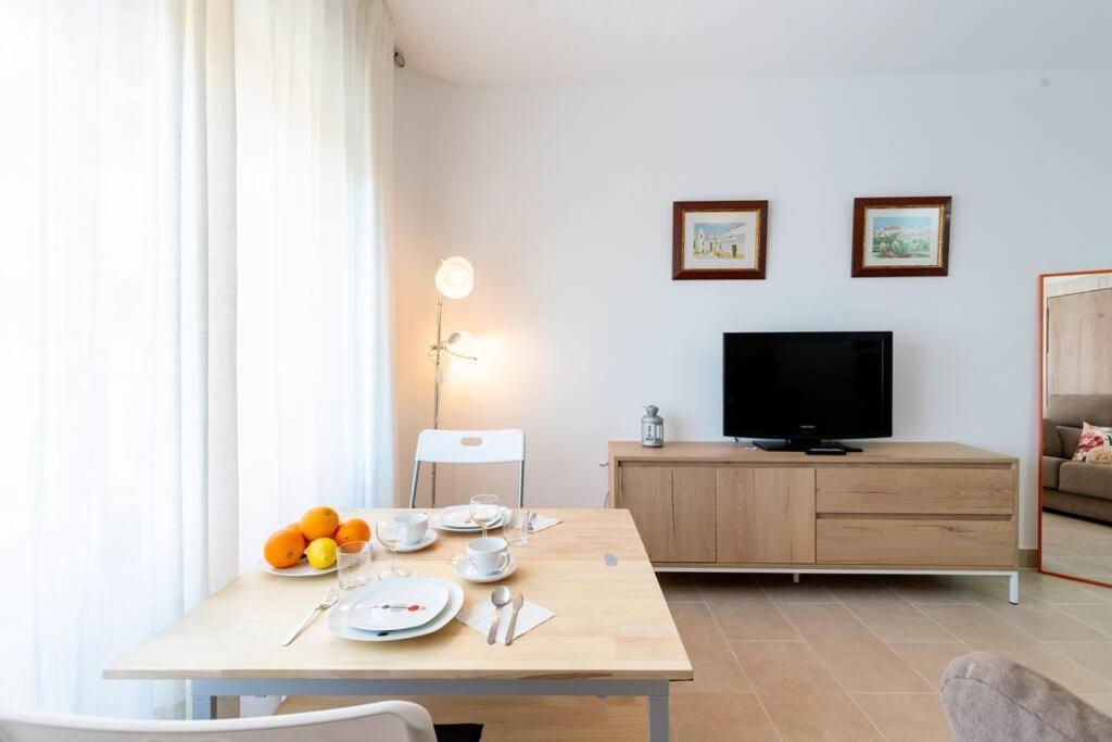 Estudio En Resitur By Thegoodtourist Sevilla Bagian luar foto