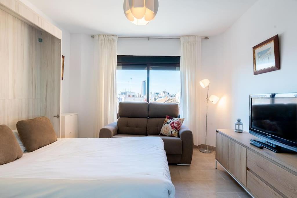 Estudio En Resitur By Thegoodtourist Sevilla Bagian luar foto